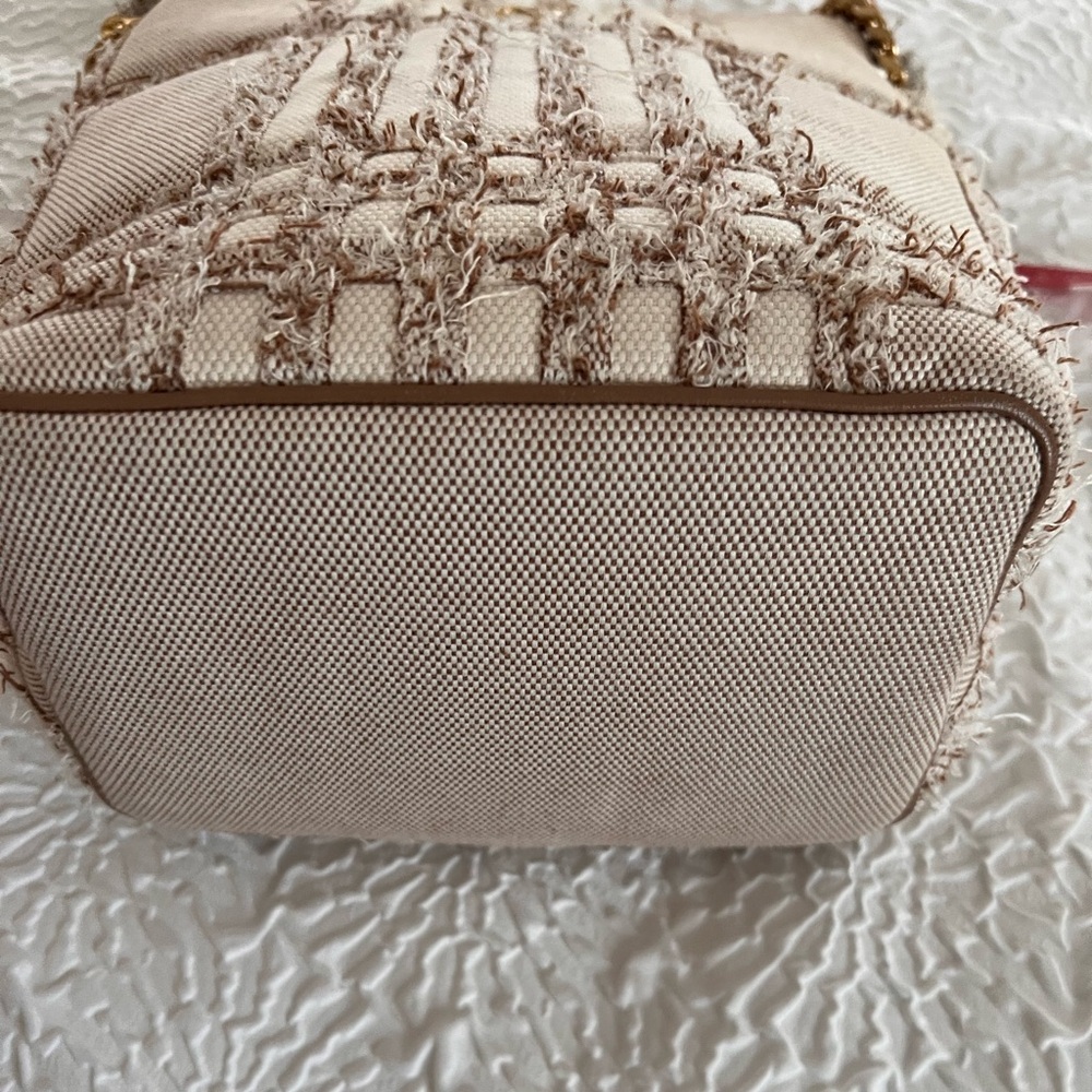 Authentic BURBERRY Shoulder Bag - Picture 6 of 16